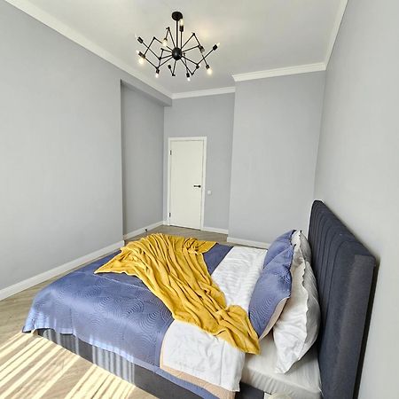 3 Room Gagarin Park Residential Complex Near Mega Shopping Mall Alma-Ata Buitenkant foto