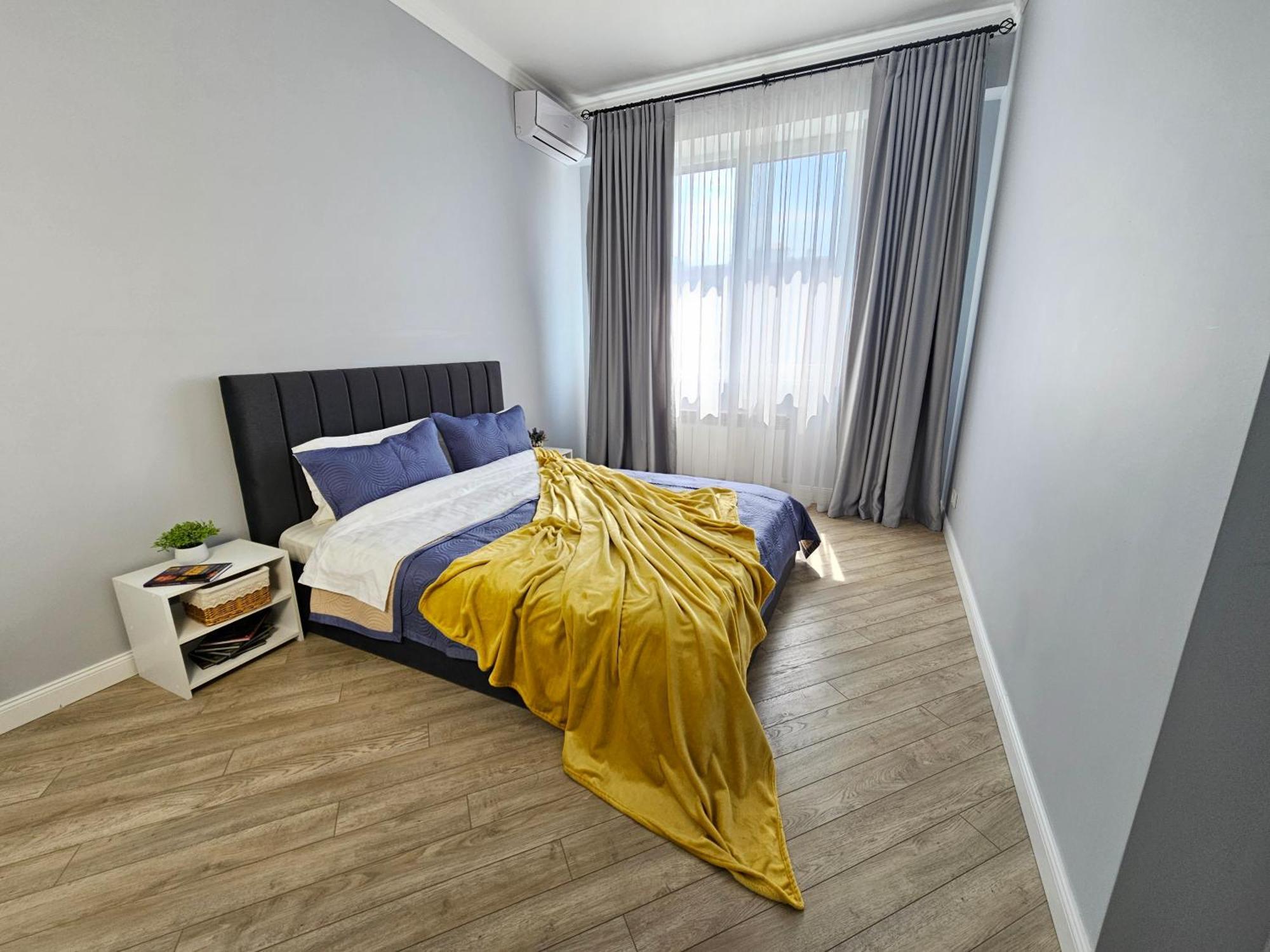 3 Room Gagarin Park Residential Complex Near Mega Shopping Mall Alma-Ata Buitenkant foto