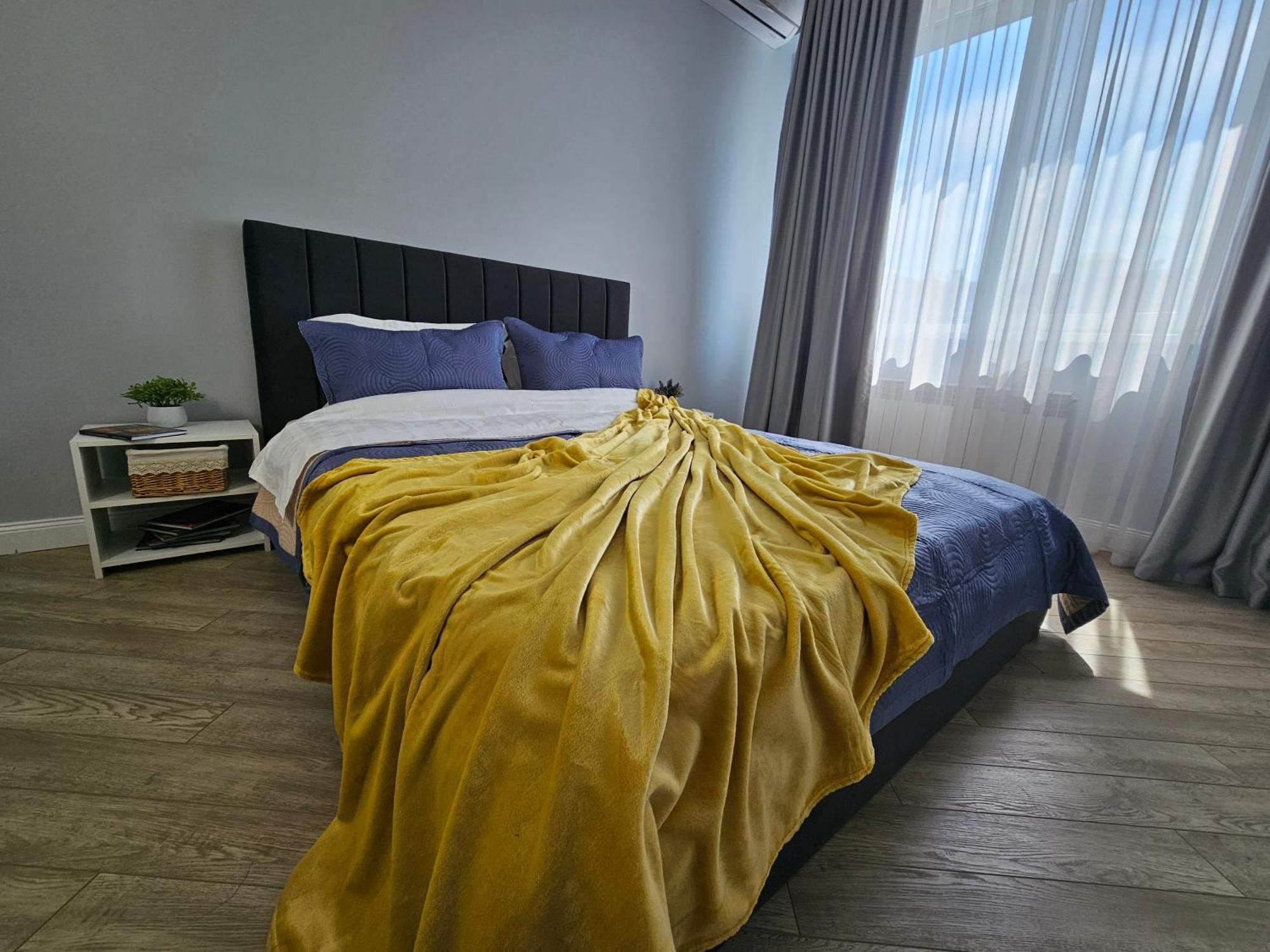 3 Room Gagarin Park Residential Complex Near Mega Shopping Mall Alma-Ata Buitenkant foto
