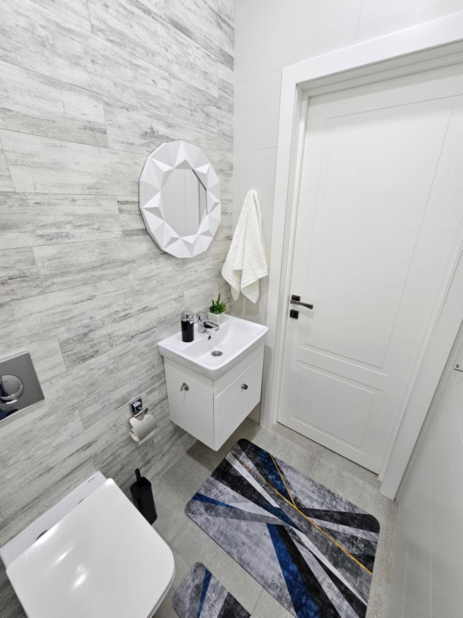 3 Room Gagarin Park Residential Complex Near Mega Shopping Mall Alma-Ata Buitenkant foto