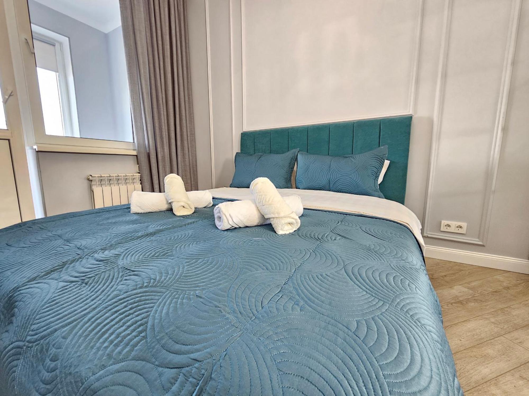 3 Room Gagarin Park Residential Complex Near Mega Shopping Mall Alma-Ata Buitenkant foto