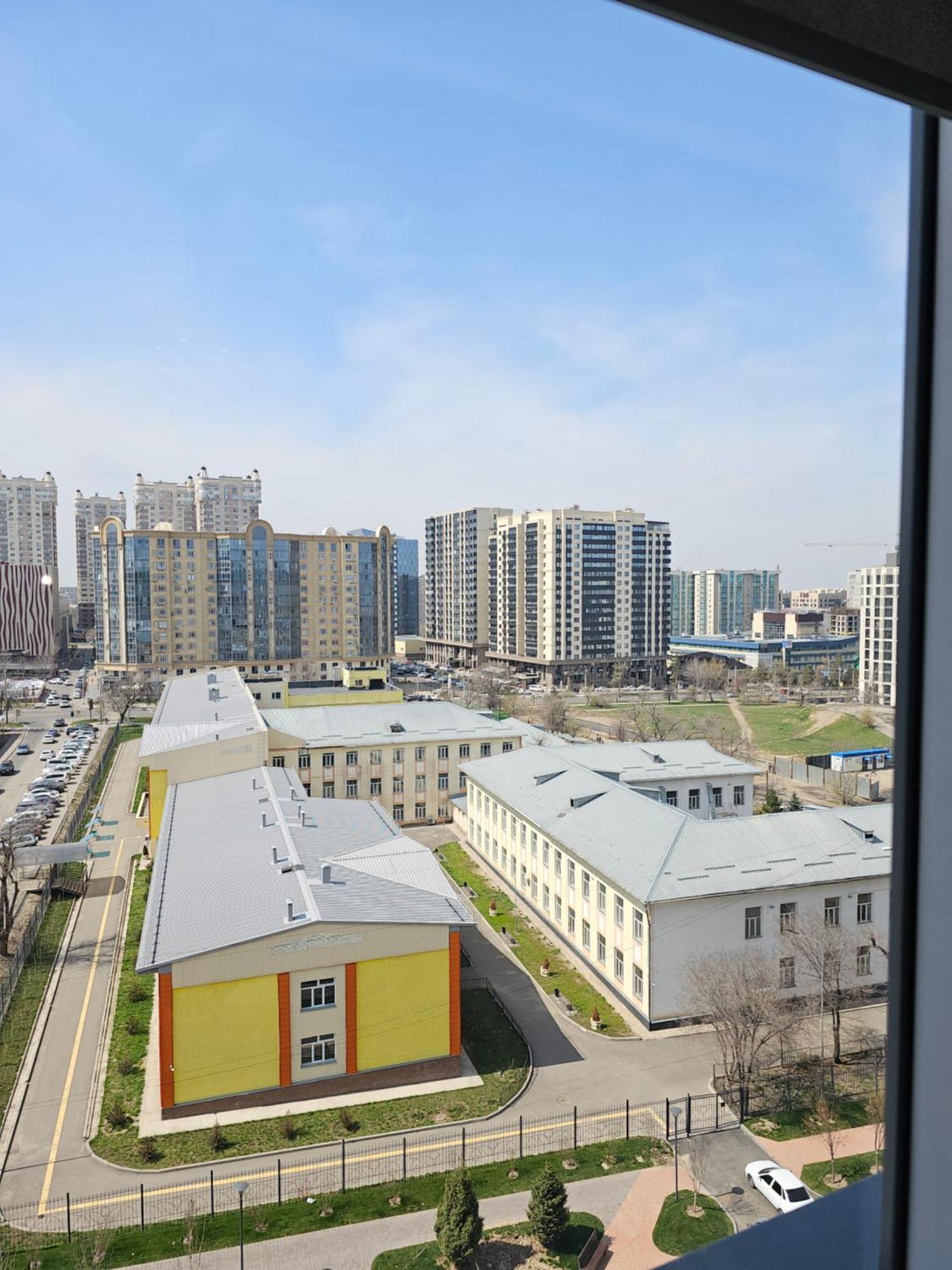 3 Room Gagarin Park Residential Complex Near Mega Shopping Mall Alma-Ata Buitenkant foto